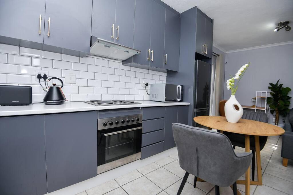 Comfy Hatfield Appartment Pretoria-Noord Dış mekan fotoğraf
